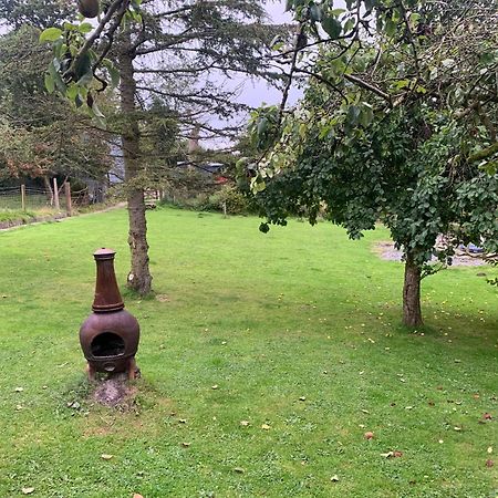 Stunning 2-Bed Cabin In Nantglyn Denbigh Buitenkant foto
